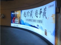 蘇州室內(nèi)弧形廣告燈箱效果展示